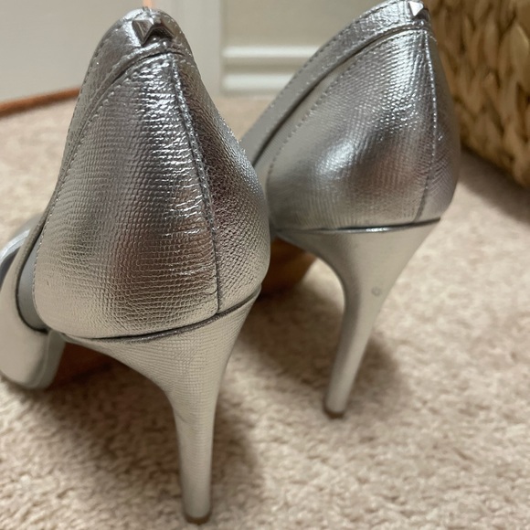 Clancyl Pump - Picture 5 of 12